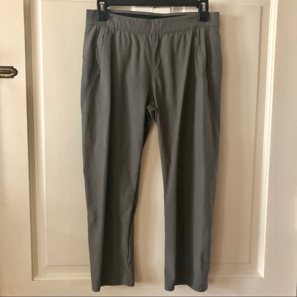 Vera Wang pants